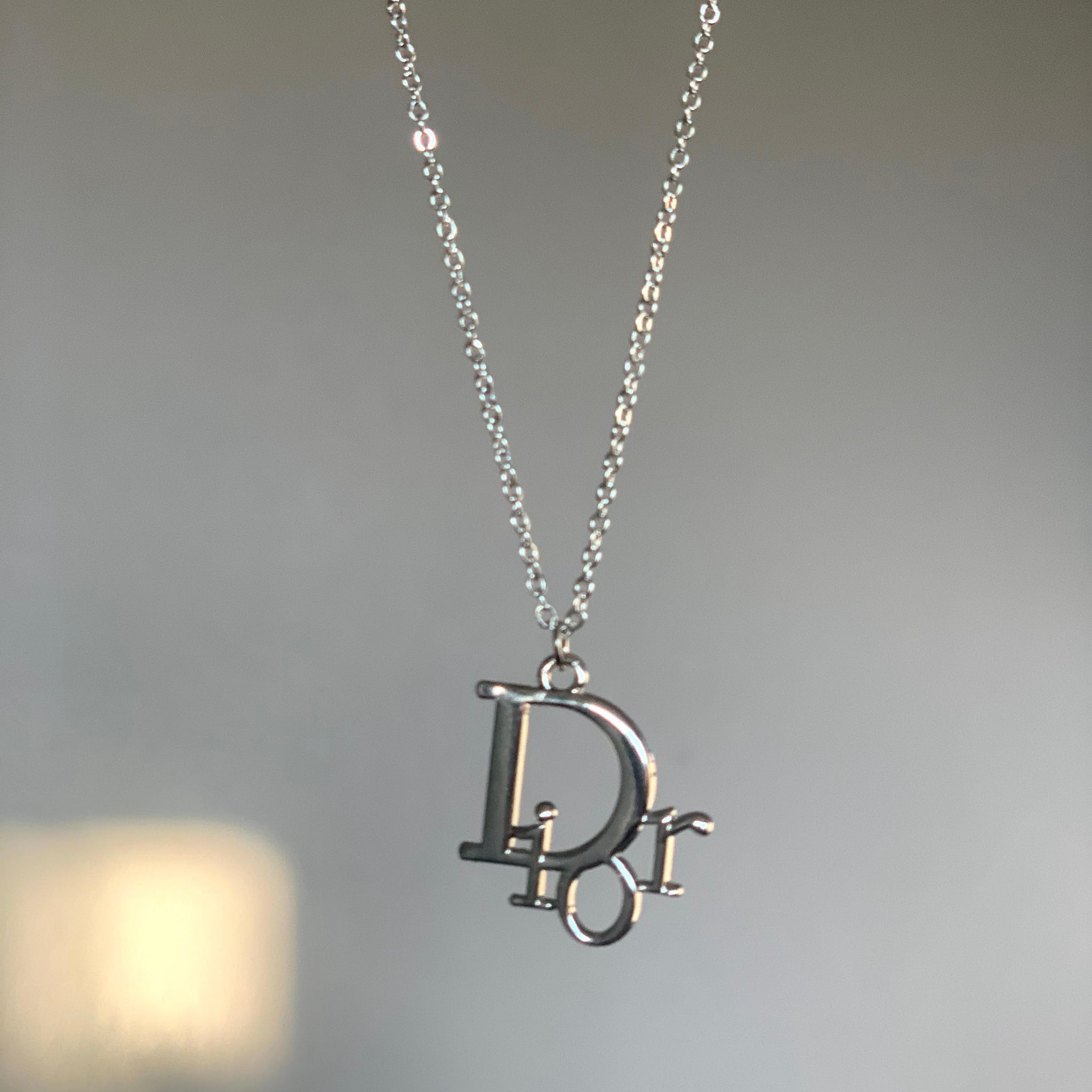 アクセサリー Dior Evolution Logo silver necklace CHRISTIAN DIOR Crystal Dio(r)evolution Necklace Silver