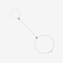 Load image into Gallery viewer, Box Hand Chain
